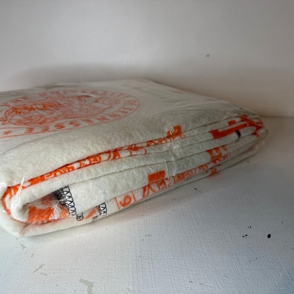 New Vintage University Of Tennessee UT Volunteers Blanket 72x90 Full Twin - Picture 6 of 7